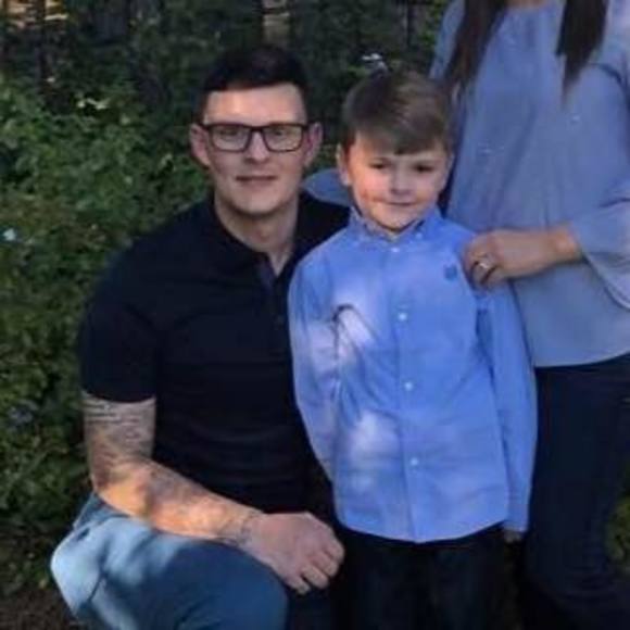 Meet your Posher, Chris - Picture 1 of 1